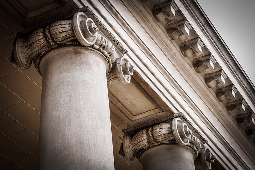 Up-close view of pillars.